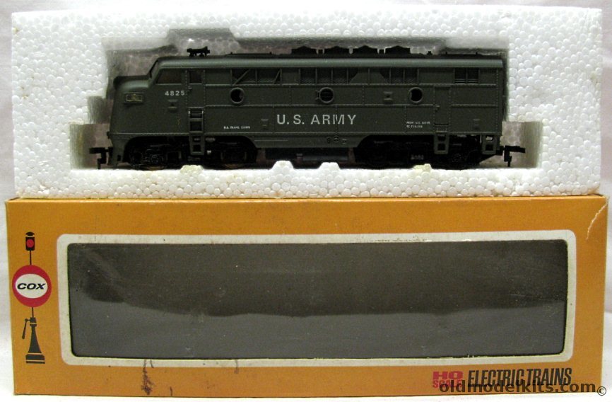 Cox HO US Army F3 Locomotive - HO Scale, 6111-6 plastic model kit